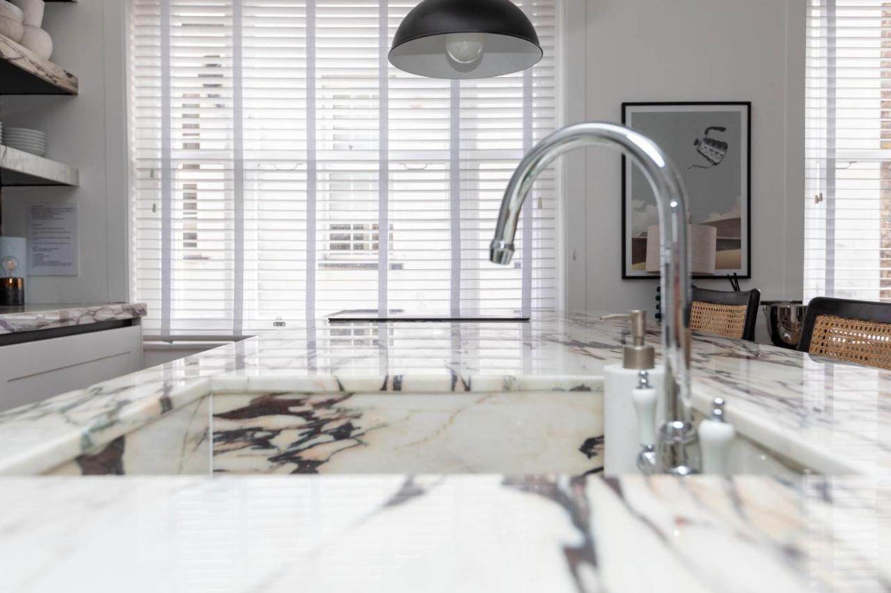 Stylish 2 Bedroom Apartment Near Oxford Street Londra Esterno foto