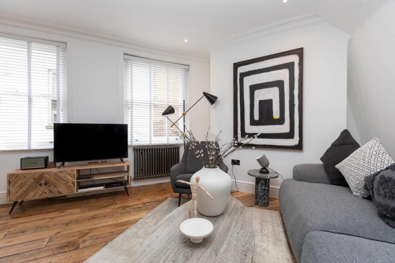 Stylish 2 Bedroom Apartment Near Oxford Street Londra Esterno foto
