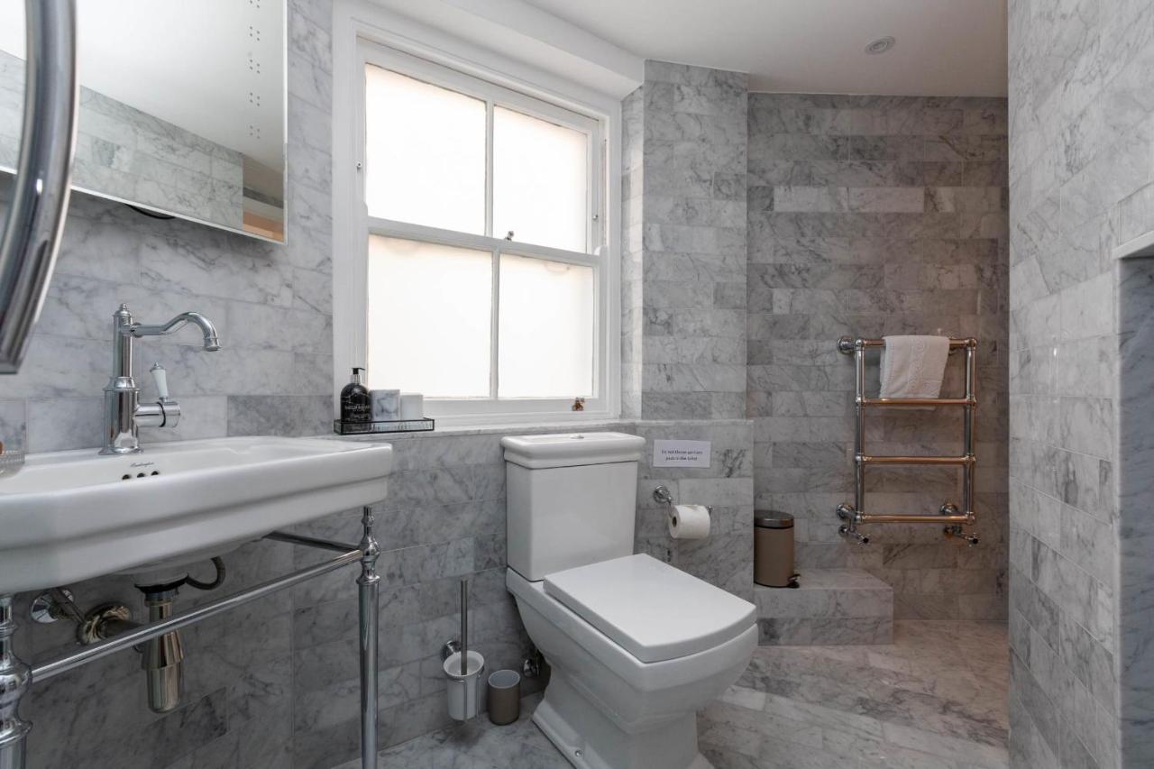 Stylish 2 Bedroom Apartment Near Oxford Street Londra Esterno foto